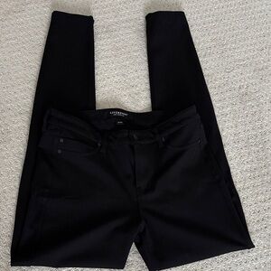 Liverpool Women's Black Skinny Pants Size 8. Inseam 33 inches.